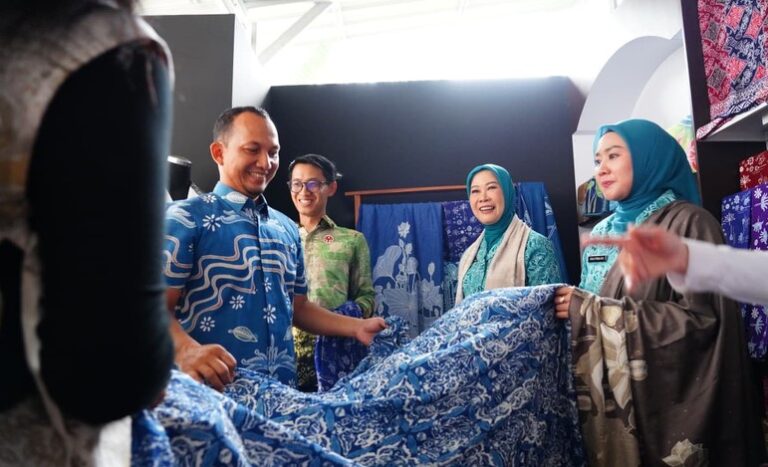 23_Batik